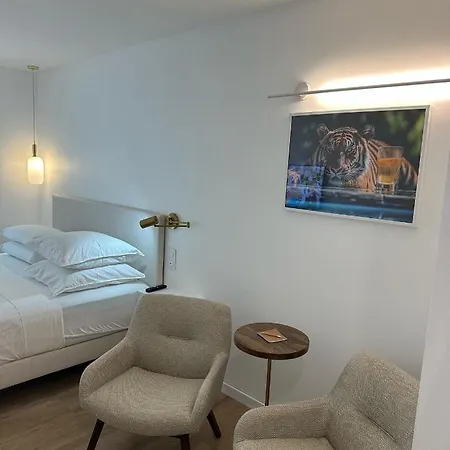 Le Cap Dagde Apartment